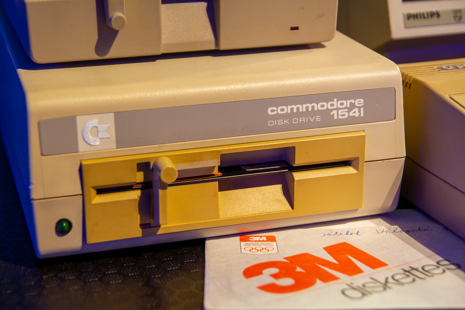 Commodore retro floppy meghajtó 1541